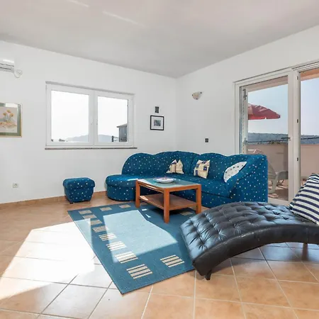 Amazing In Barbat-rab With Wifi Apartment