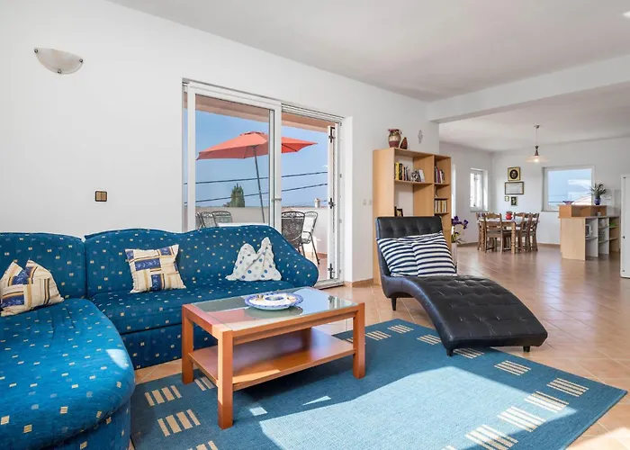 Awesome In Barbat-rab Appartement