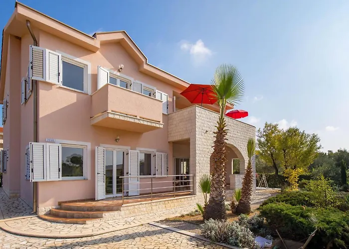 Awesome In Barbat-rab Appartement *