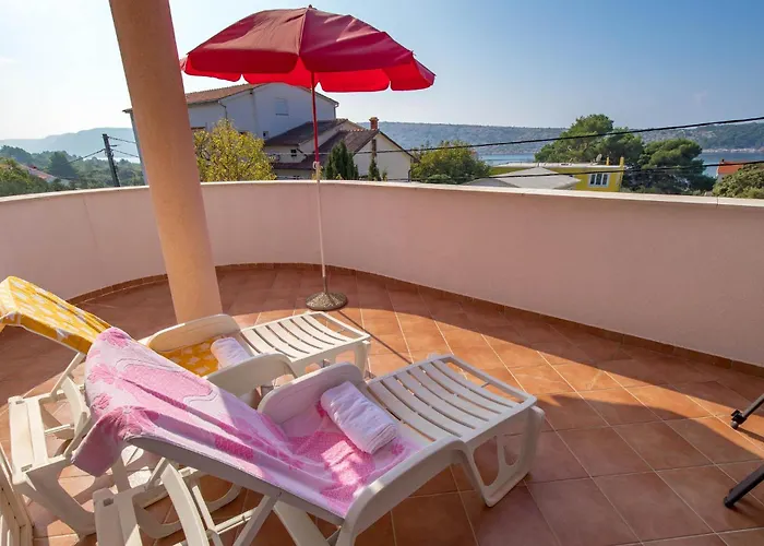 Awesome In Barbat-rab Appartement *