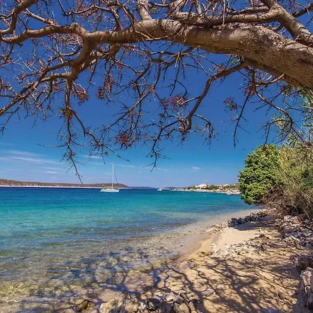 Διαμέρισμα Amazing In Barbat-rab With Wifi Barbat na Rabu