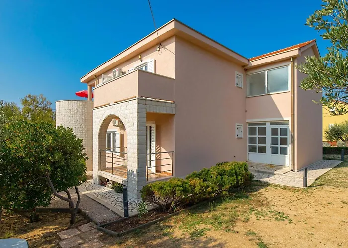 Awesome In Barbat-rab Appartement *